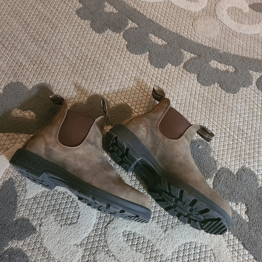 Blundstones